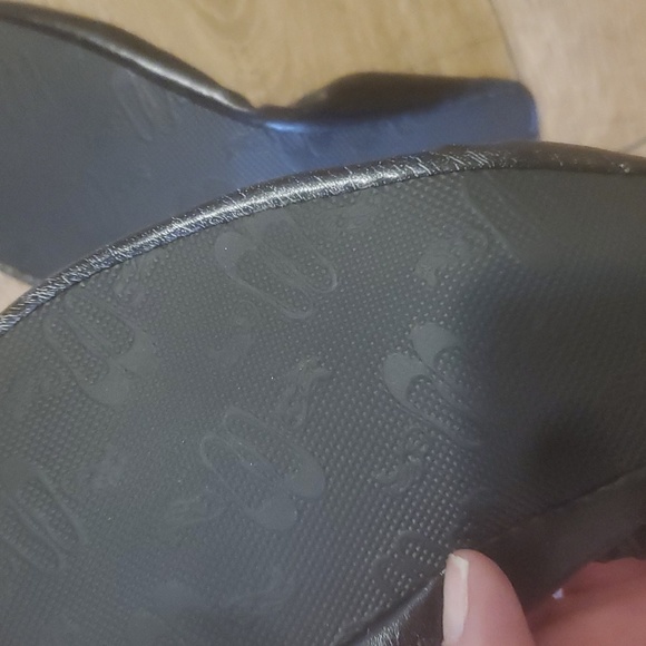 New Black Rescue Flats. - Picture 7 of 10